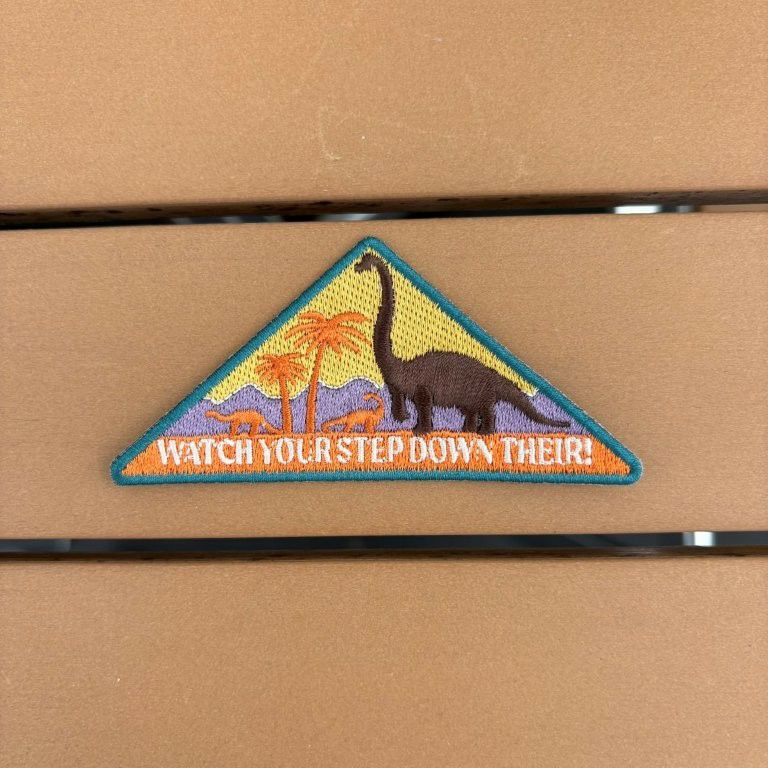  ダイナソー ワッペン 【B WATCH YOUR STEP】
