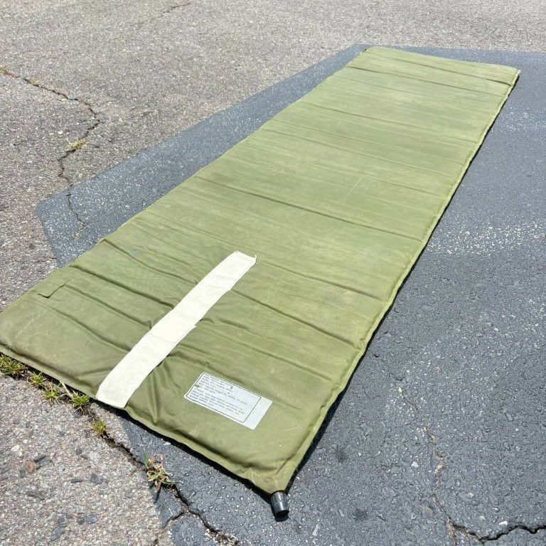 G.I.TTOOLS > セルフインフレータブル（自動膨張式）スリーピングマット