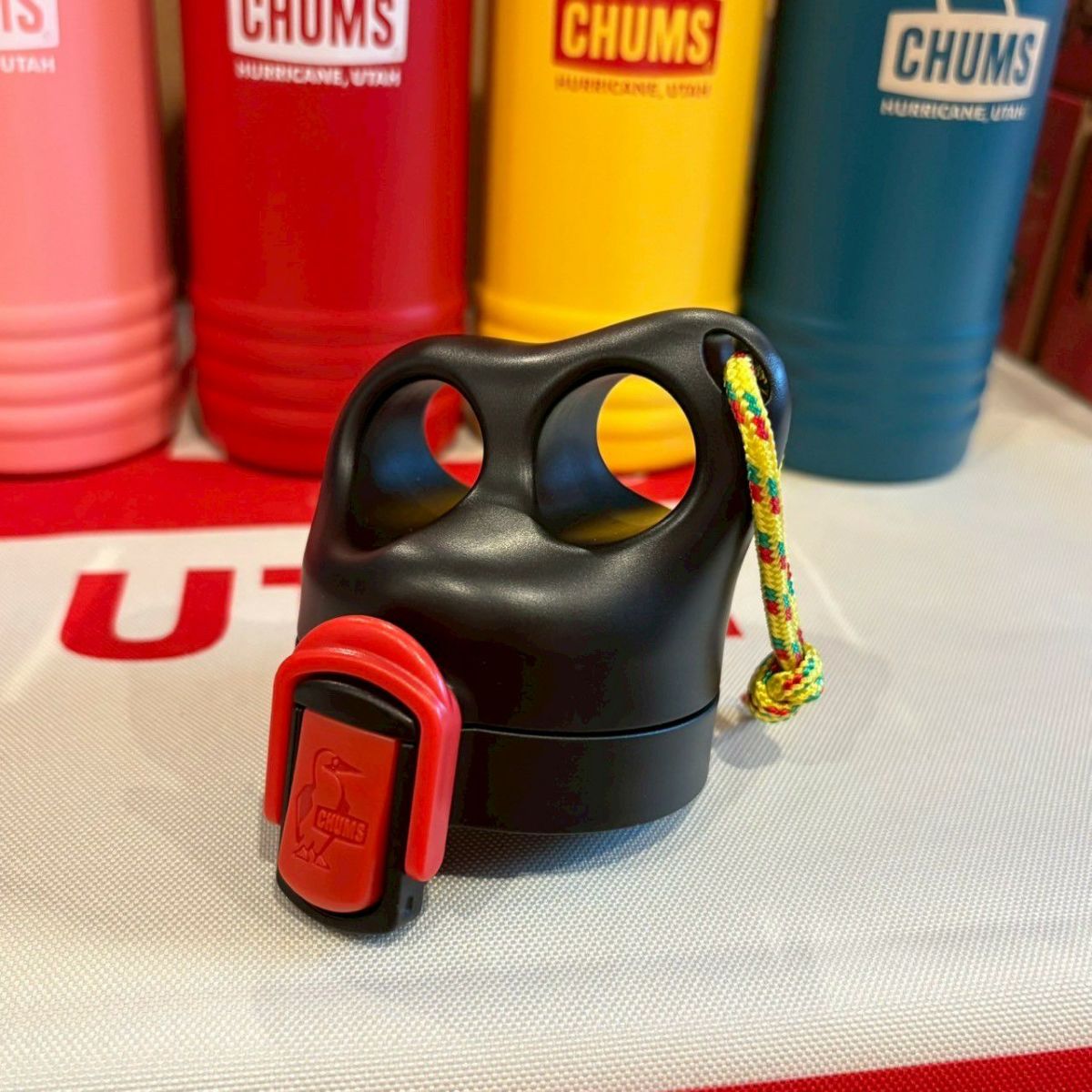 CHUMS > キャンパーウェーブボトルキャップ