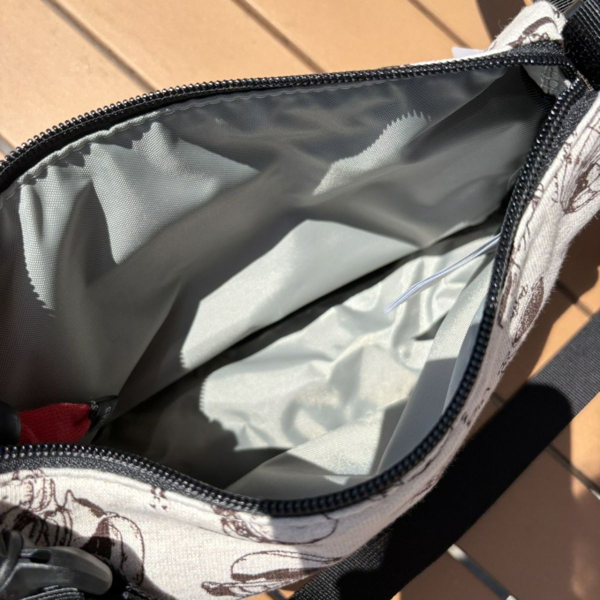 CHUMS > ミニバナナショルダースウェットナイロン 【Food Journey】