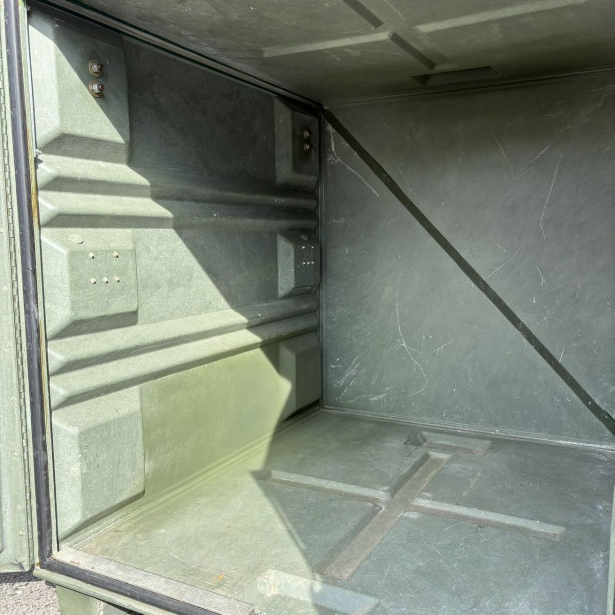 G.I.TTOOLS > 極秘放出｜FRPコンテナ（PALCON）